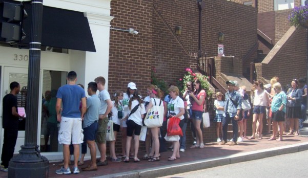 Georgetown Cupcake giveaway 8 June 12